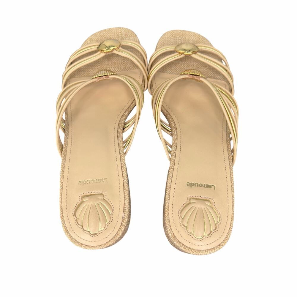 Larroudé Shelly Mule Sandal Strappy Leather Beige Gold Seashell Accent Size 7 - Picture 11 of 16
